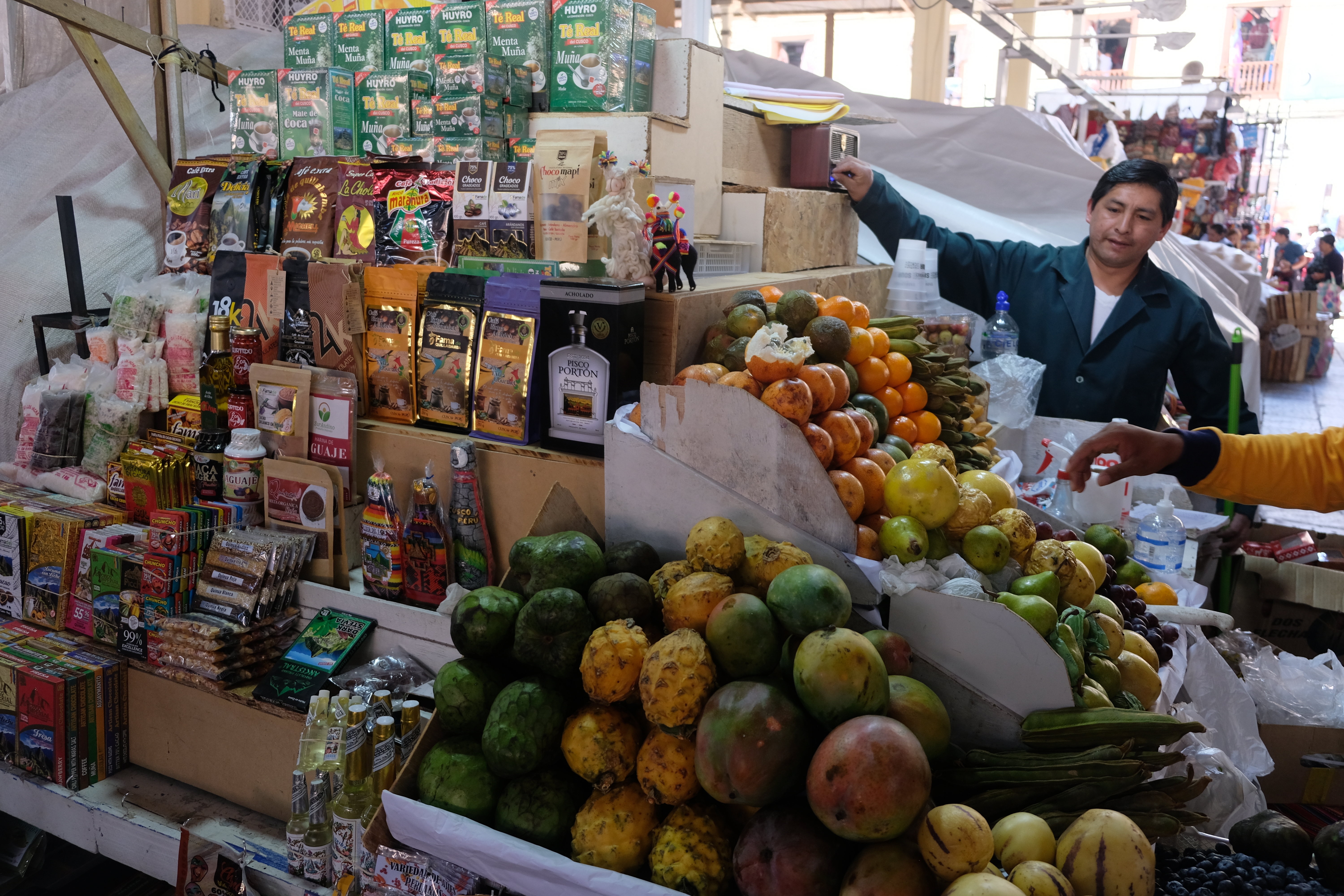 San Pedro Market Visit and Local Food Tasting in Cusco